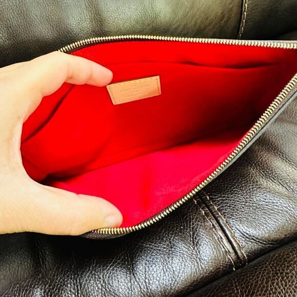 Brand New Louis Vuitton Carry It Pouch - Picture 6 of 9